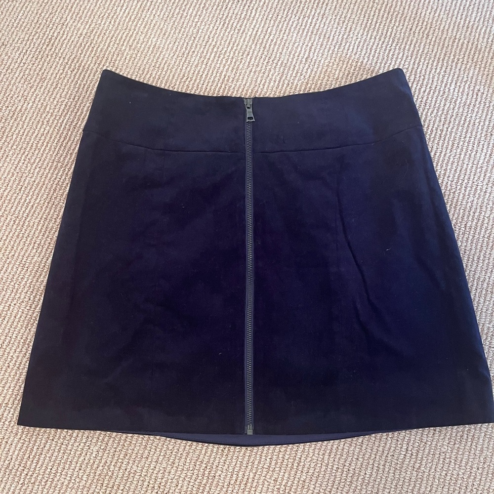 Bcbg maxazria navy skirt with zipper